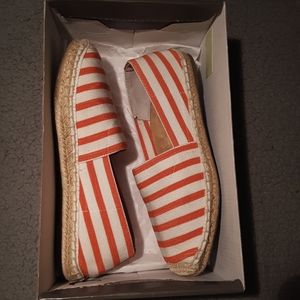 Vionic Coral Stripe Canvas Flats